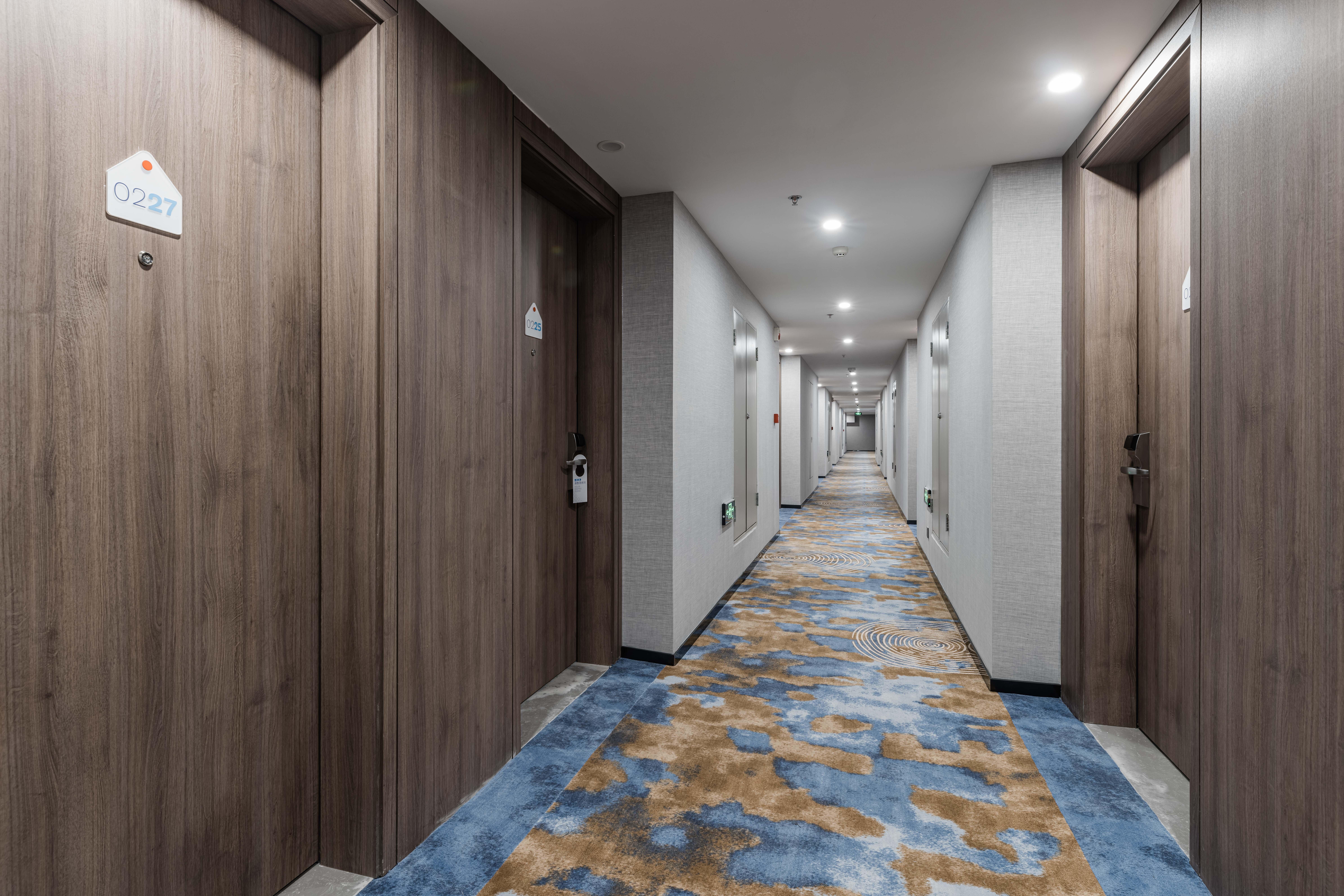 Holiday Inn Express Shanghai Pudong Chuansha, An Ihg Hotel Экстерьер фото
